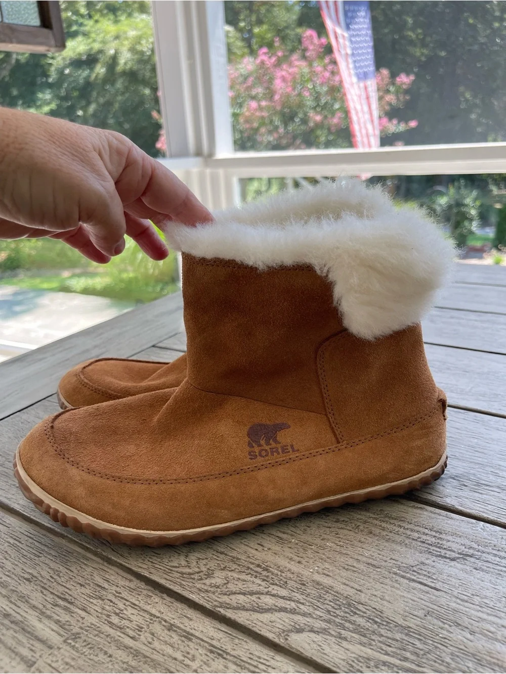 Sorel Womens Out n About Tan Suede Shearling Cuff Slip-On Boot Size 8.5